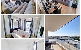 Lucky Strike Apartment